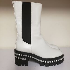Stuart Weitzman Soho Pearl Chelsea Bootie